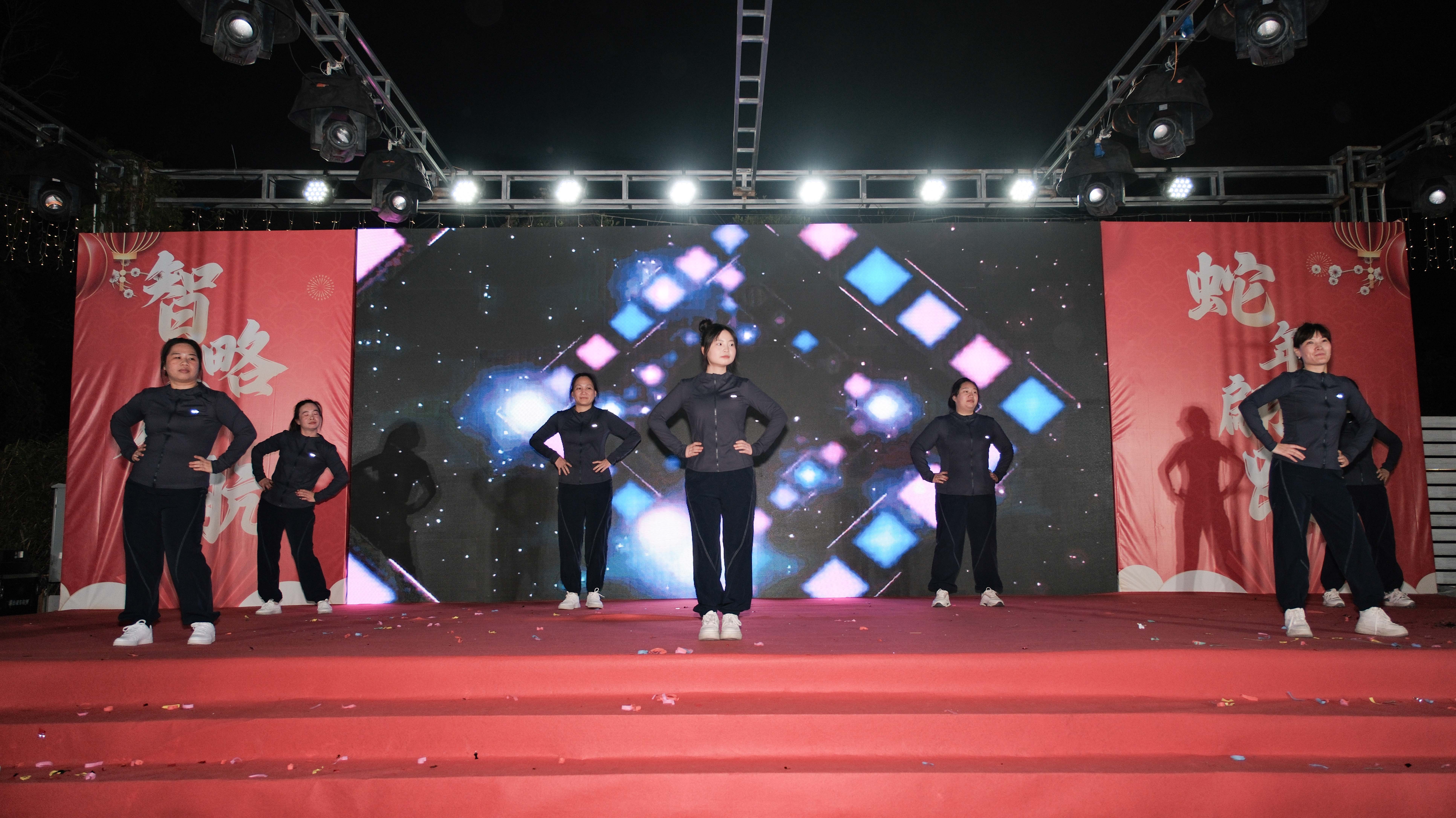久信達(dá)科技2024年年會圓滿落幕：感恩同行，共創(chuàng)環(huán)保新未來，乘風(fēng)破浪，夢想起航(圖10)