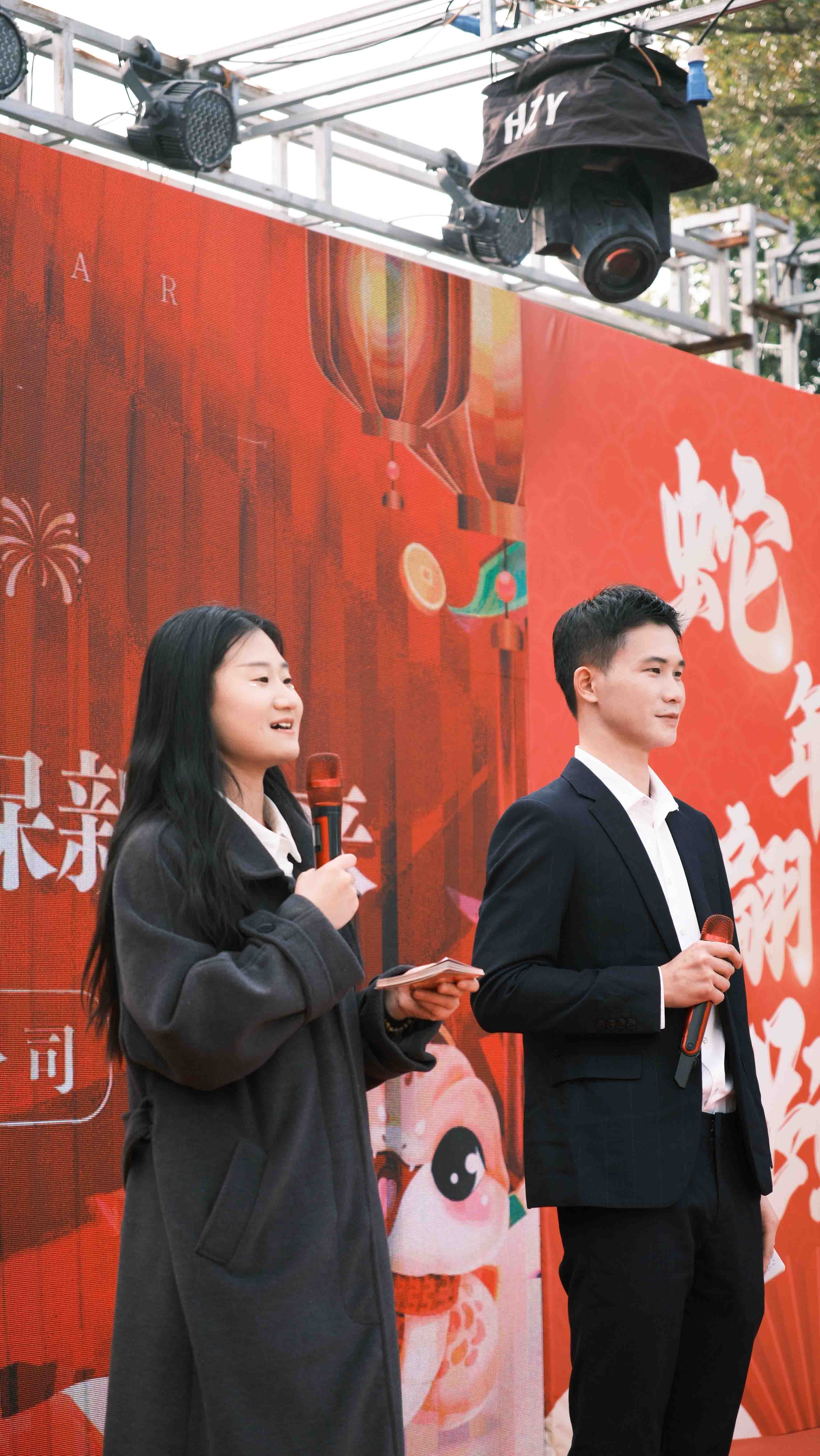 久信達(dá)科技2024年年會圓滿落幕：感恩同行，共創(chuàng)環(huán)保新未來，乘風(fēng)破浪，夢想起航(圖4)